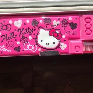 Hello kitty pencil case NFS